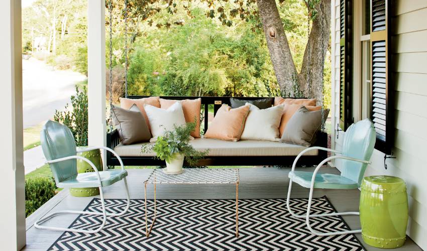 Add Style And Comfort To Your Outdoor Area With Upholstery