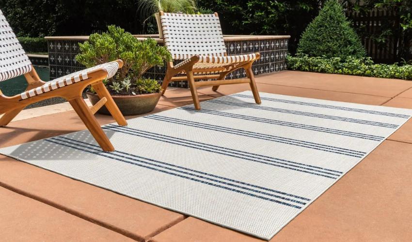 Classic Palm Outdoor Rug