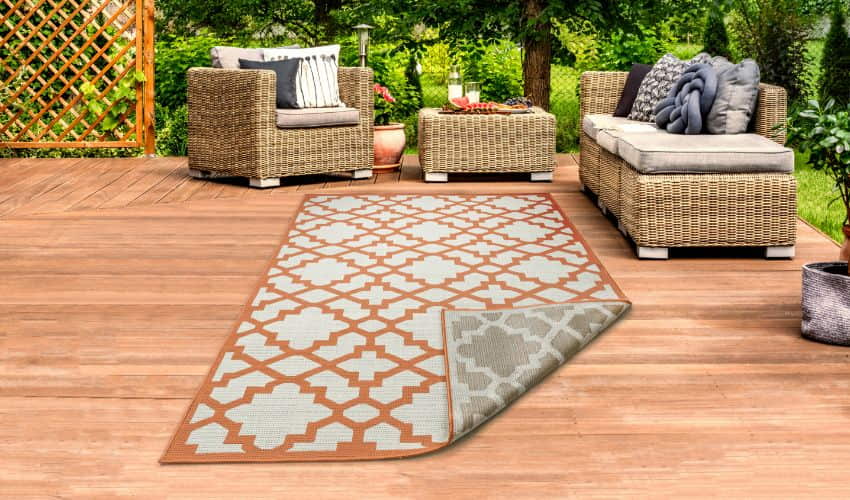 Materials To Look For Outdoor Rugs