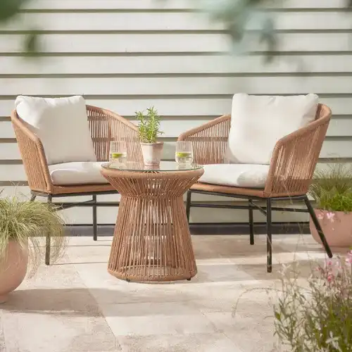 Wicker Outdoor Chairs